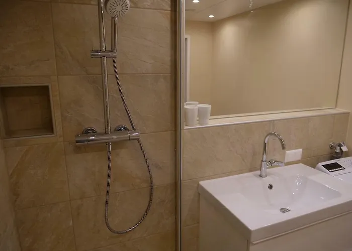 Seewohnung Am Ossiacher Direkt An Der Gerlitzen Apartment *